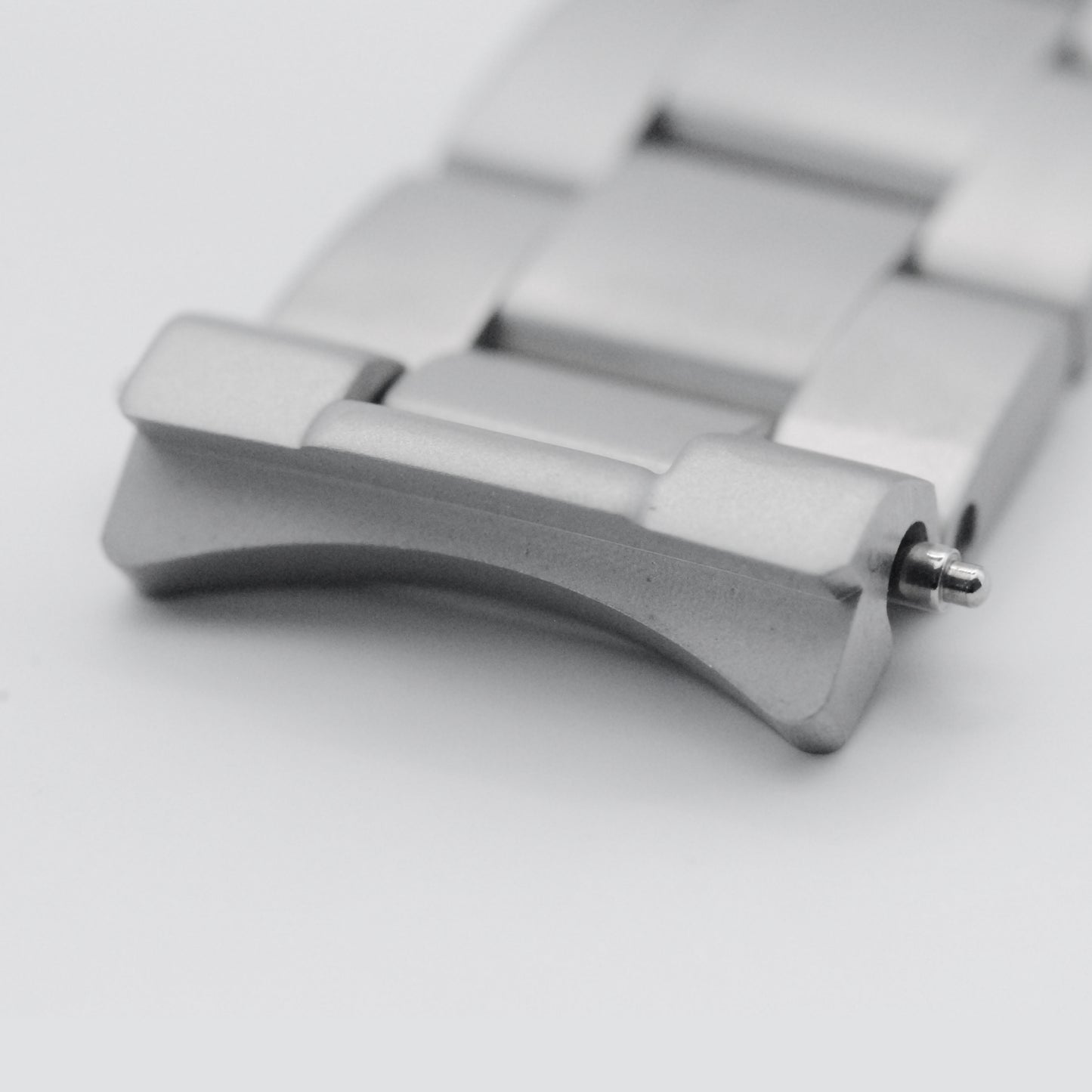 62Mas Oyster Bracelet In Sandblasted Steel Primary View