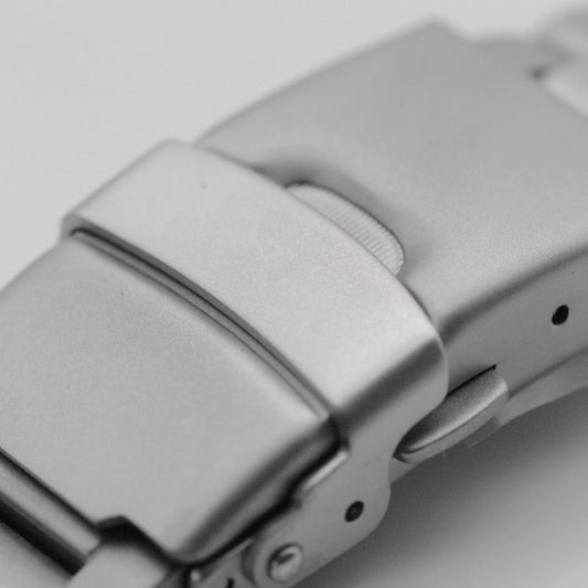 Bracelet Clasp In Sandblasted Steel Top View